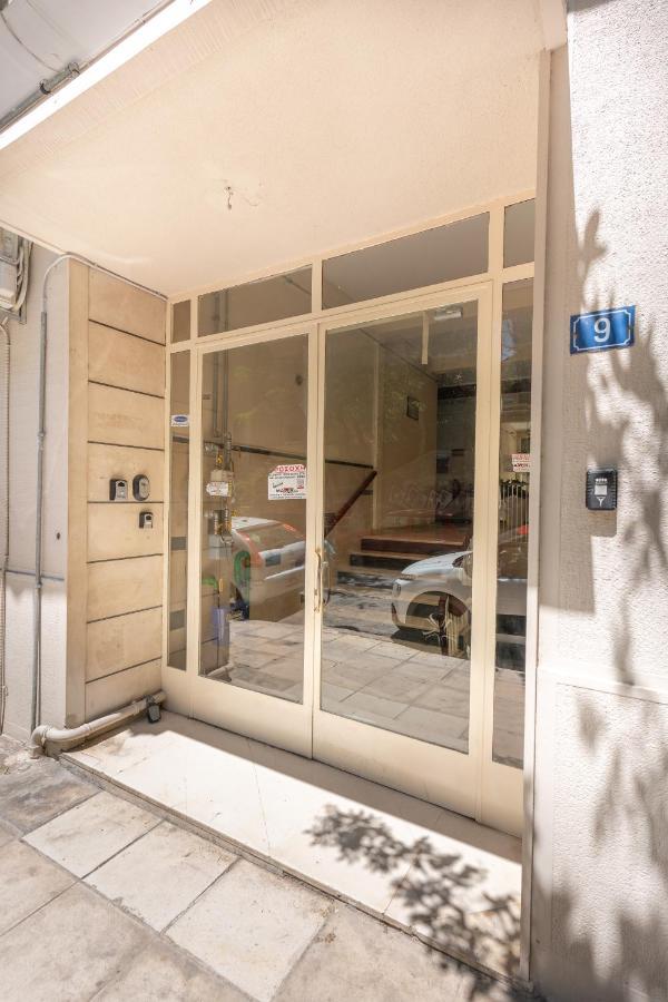 Cosy 2Br Apartment Next To Bars & Restaurants Атина Екстериор снимка