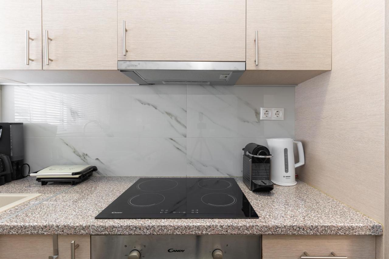 Cosy 2Br Apartment Next To Bars & Restaurants Атина Екстериор снимка