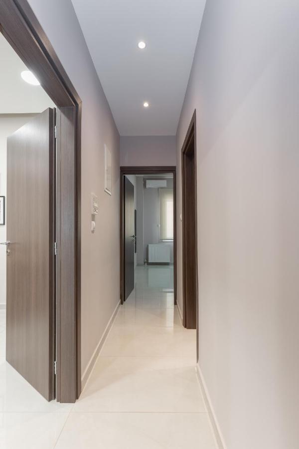 Cosy 2Br Apartment Next To Bars & Restaurants Атина Екстериор снимка
